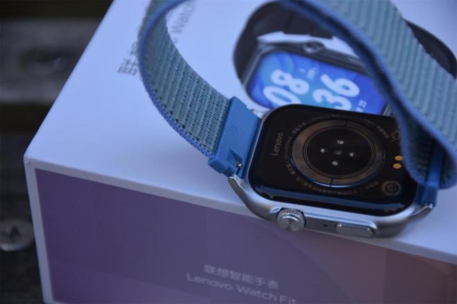 atch Fit运动手表体验智能贴心高颜值K8凯发国际为青春代言联想Lenovo W(图15)
